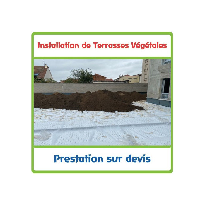 Etalement de terre avec un Bobcat à chenilles