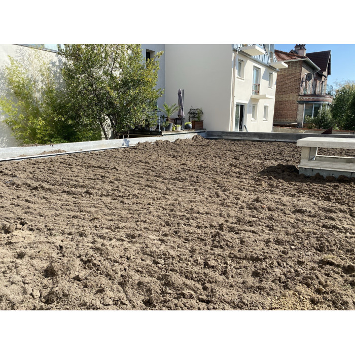 Petit volume de terre végétale en sac